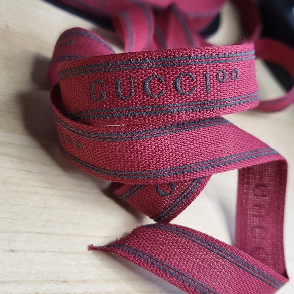 Gucci 100 Special Edition Maroon Ribbon Roll - Picture 2 of 5